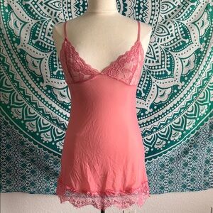 Elegant Pink Lace Chemise